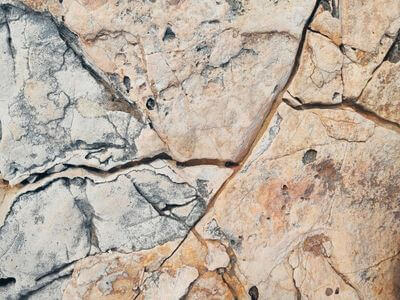 About Pinnlyra Arch - water damage restoration experts in South Gate